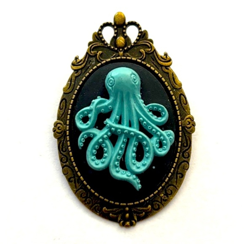 Black and Blue Octopus Cameo Pendant Brooch, NWT, Unworn, Handmade